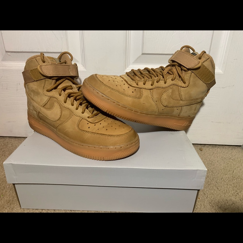 Air Force 1 hightop Wheat.